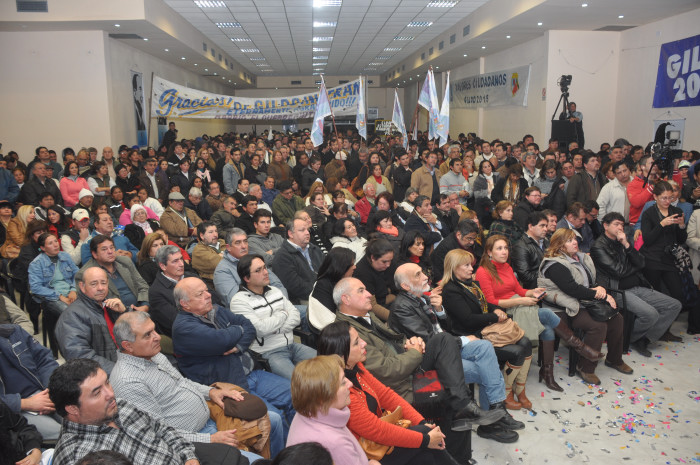 Maratón de actos del PJ presentando sus candidatos a diputados nacionales