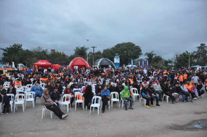 Clasificación y tiempos de todos los participantes de la Maratón 5K. Galería de 300 fotos
