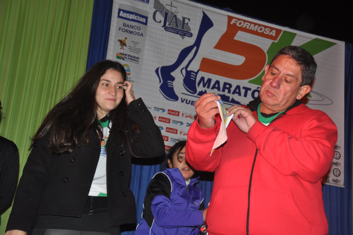 Clasificación y tiempos de todos los participantes de la Maratón 5K. Galería de 300 fotos