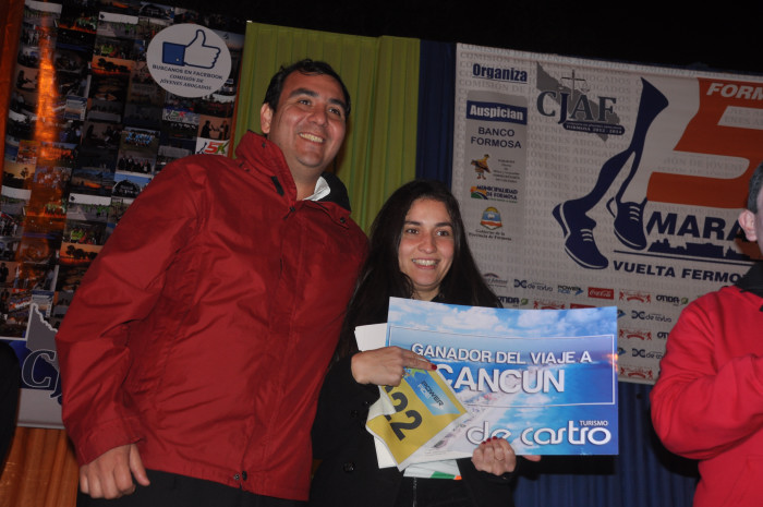 Clasificación y tiempos de todos los participantes de la Maratón 5K. Galería de 300 fotos