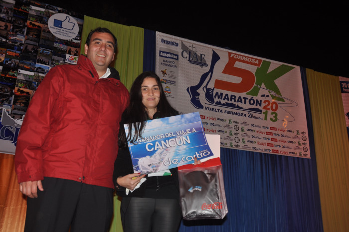 Clasificación y tiempos de todos los participantes de la Maratón 5K. Galería de 300 fotos