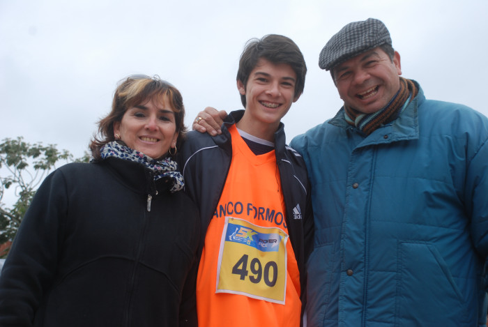 Clasificación y tiempos de todos los participantes de la Maratón 5K. Galería de 300 fotos