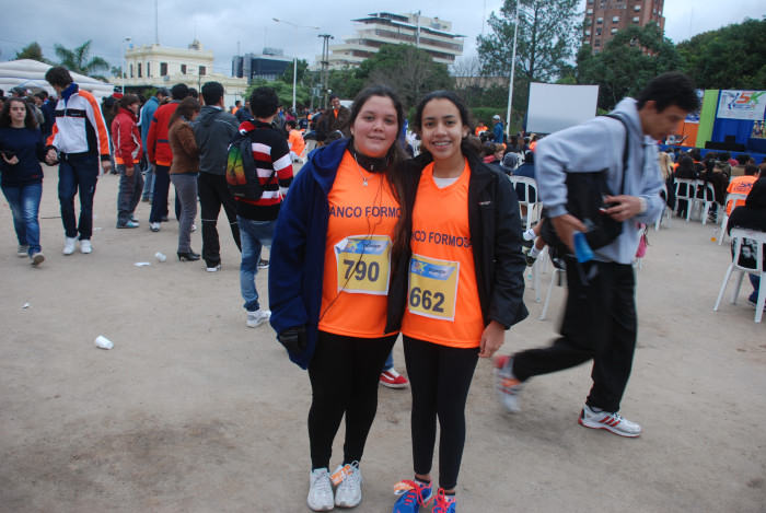 Clasificación y tiempos de todos los participantes de la Maratón 5K. Galería de 300 fotos