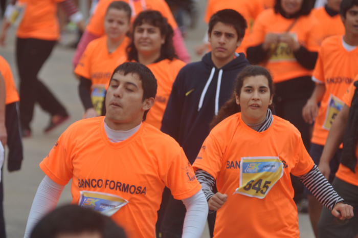 Clasificación y tiempos de todos los participantes de la Maratón 5K. Galería de 300 fotos