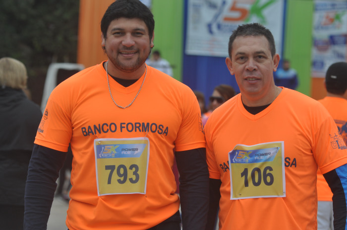 Clasificación y tiempos de todos los participantes de la Maratón 5K. Galería de 300 fotos