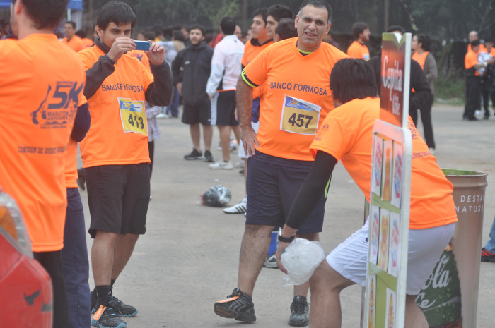 Clasificación y tiempos de todos los participantes de la Maratón 5K. Galería de 300 fotos