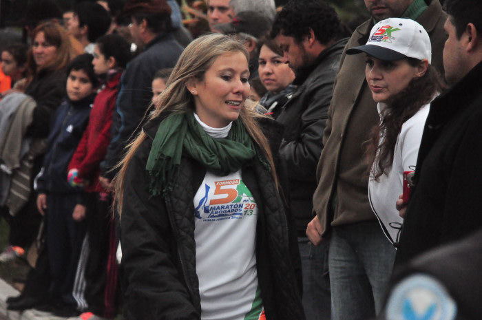 Clasificación y tiempos de todos los participantes de la Maratón 5K. Galería de 300 fotos