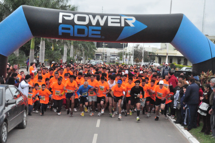 Clasificación y tiempos de todos los participantes de la Maratón 5K. Galería de 300 fotos