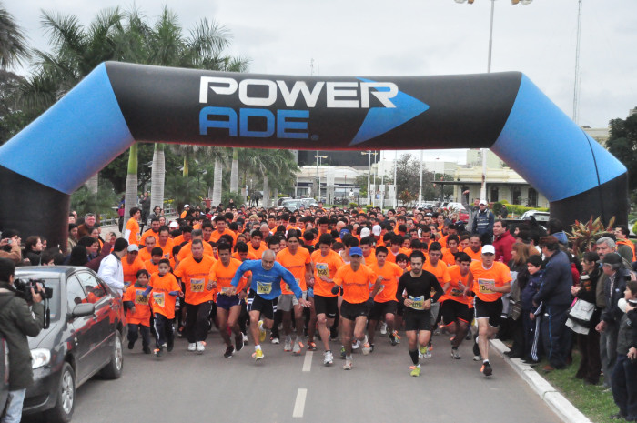 Clasificación y tiempos de todos los participantes de la Maratón 5K. Galería de 300 fotos