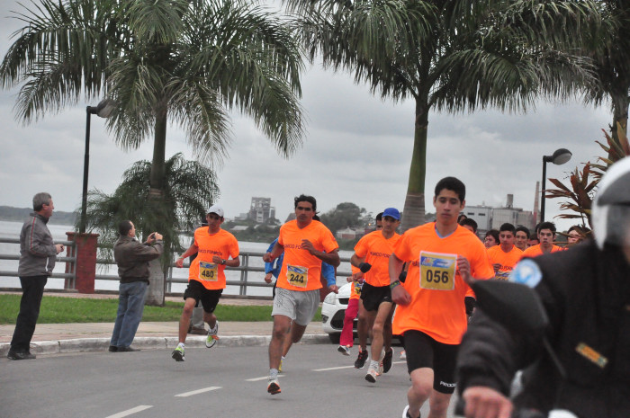 Clasificación y tiempos de todos los participantes de la Maratón 5K. Galería de 300 fotos