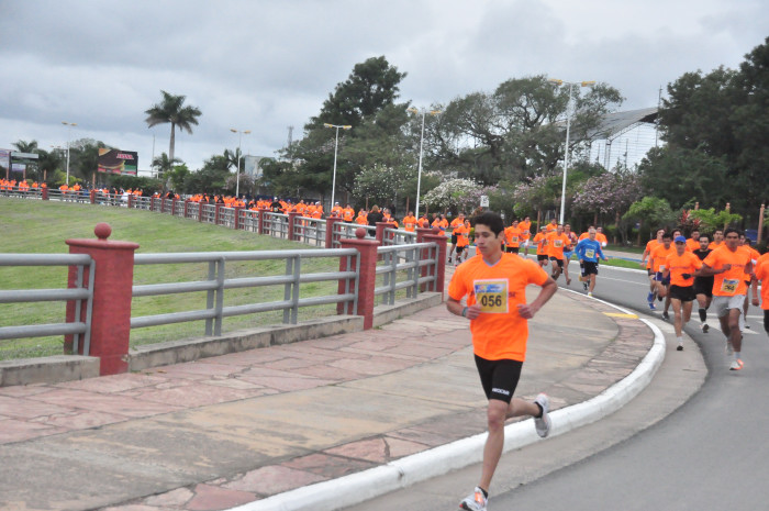 Clasificación y tiempos de todos los participantes de la Maratón 5K. Galería de 300 fotos