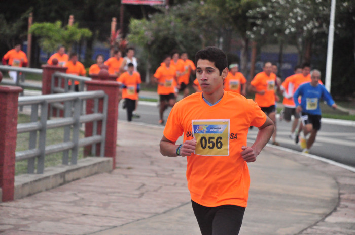 Clasificación y tiempos de todos los participantes de la Maratón 5K. Galería de 300 fotos