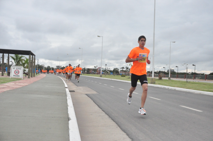Clasificación y tiempos de todos los participantes de la Maratón 5K. Galería de 300 fotos