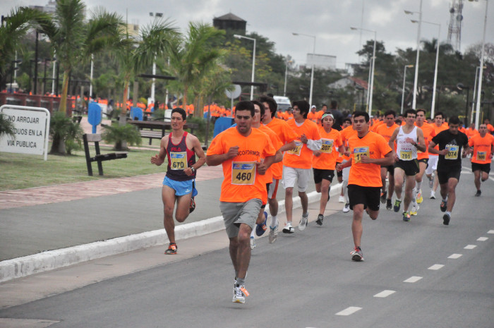 Clasificación y tiempos de todos los participantes de la Maratón 5K. Galería de 300 fotos