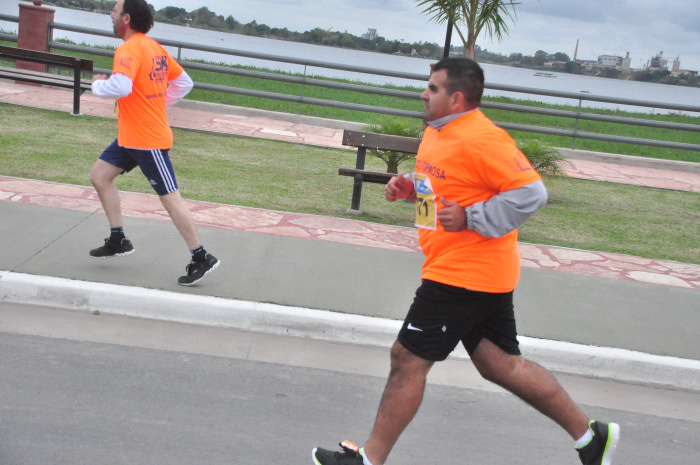 Clasificación y tiempos de todos los participantes de la Maratón 5K. Galería de 300 fotos
