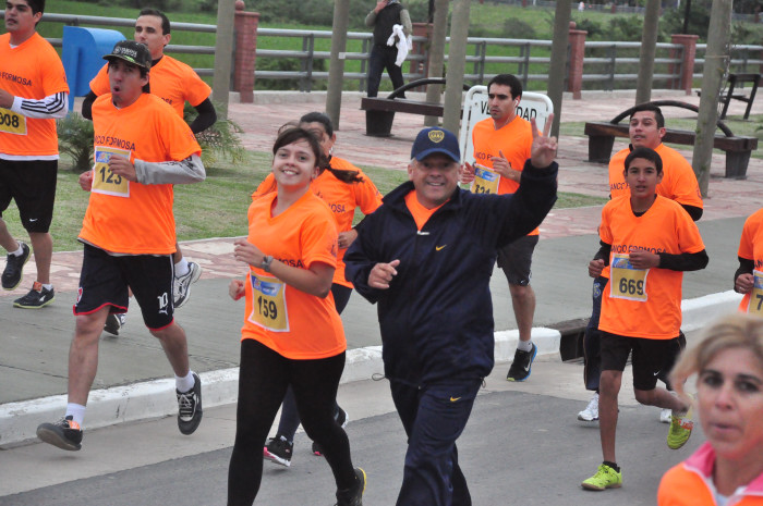 Clasificación y tiempos de todos los participantes de la Maratón 5K. Galería de 300 fotos
