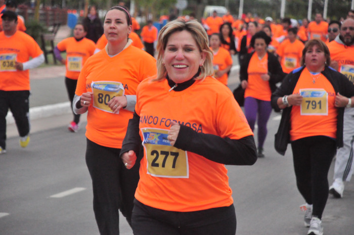 Clasificación y tiempos de todos los participantes de la Maratón 5K. Galería de 300 fotos