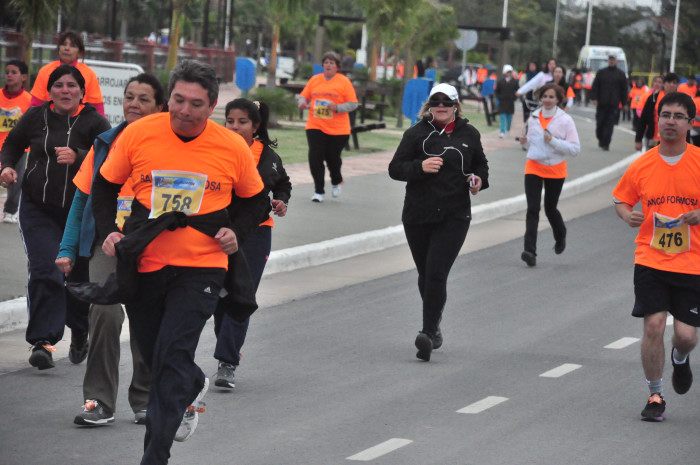 Clasificación y tiempos de todos los participantes de la Maratón 5K. Galería de 300 fotos