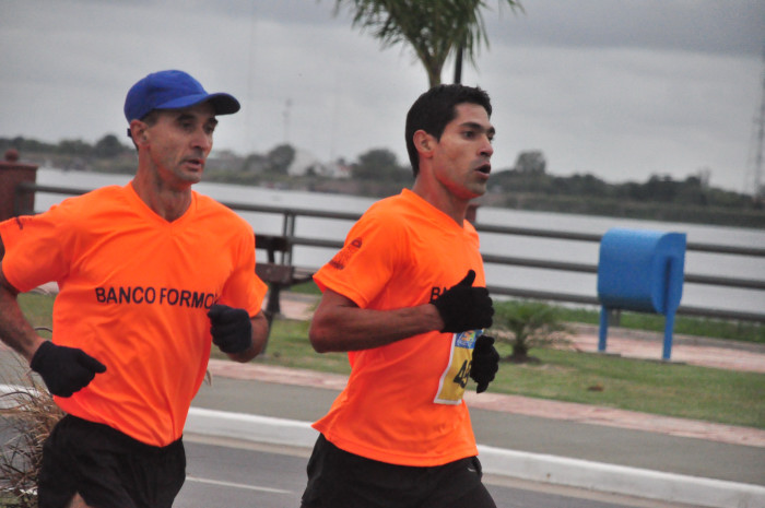 Clasificación y tiempos de todos los participantes de la Maratón 5K. Galería de 300 fotos