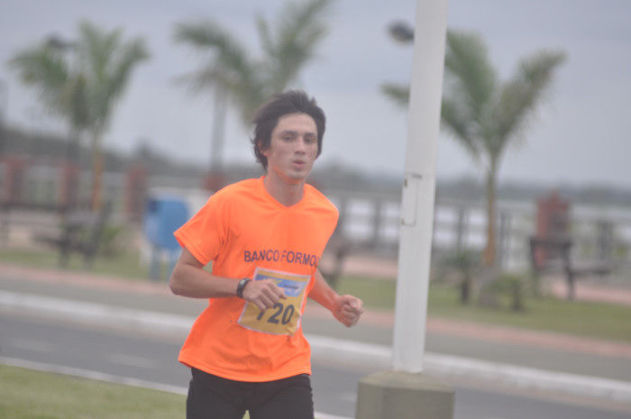 Clasificación y tiempos de todos los participantes de la Maratón 5K. Galería de 300 fotos