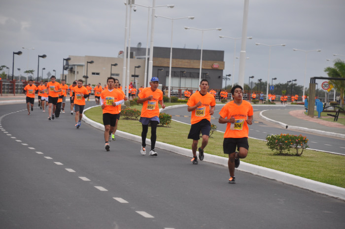 Clasificación y tiempos de todos los participantes de la Maratón 5K. Galería de 300 fotos