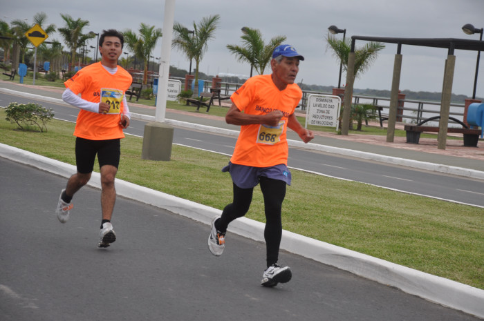 Clasificación y tiempos de todos los participantes de la Maratón 5K. Galería de 300 fotos