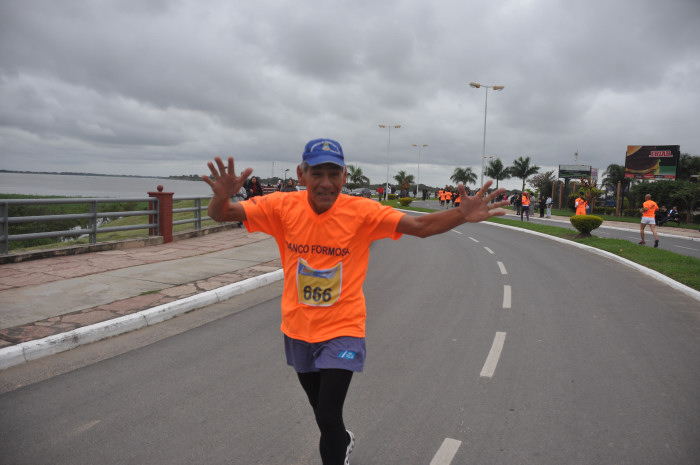 Clasificación y tiempos de todos los participantes de la Maratón 5K. Galería de 300 fotos