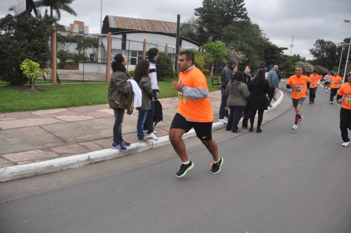 Clasificación y tiempos de todos los participantes de la Maratón 5K. Galería de 300 fotos