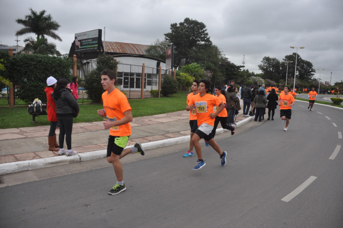 Clasificación y tiempos de todos los participantes de la Maratón 5K. Galería de 300 fotos