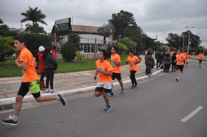 Clasificación y tiempos de todos los participantes de la Maratón 5K. Galería de 300 fotos