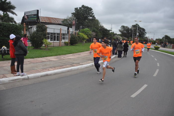 Clasificación y tiempos de todos los participantes de la Maratón 5K. Galería de 300 fotos