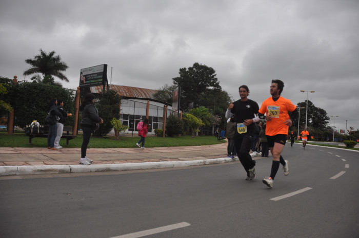 Clasificación y tiempos de todos los participantes de la Maratón 5K. Galería de 300 fotos