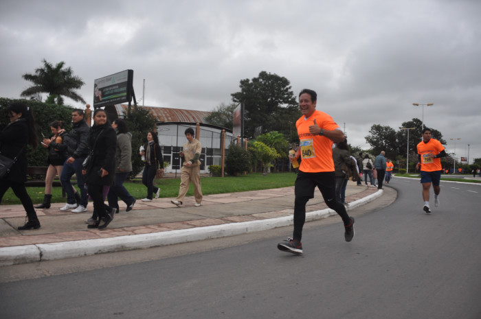 Clasificación y tiempos de todos los participantes de la Maratón 5K. Galería de 300 fotos