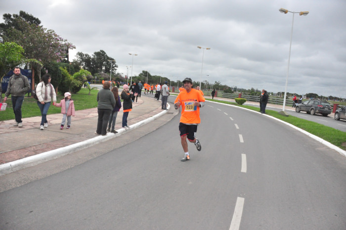 Clasificación y tiempos de todos los participantes de la Maratón 5K. Galería de 300 fotos