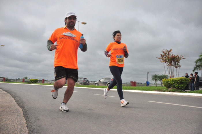 Clasificación y tiempos de todos los participantes de la Maratón 5K. Galería de 300 fotos