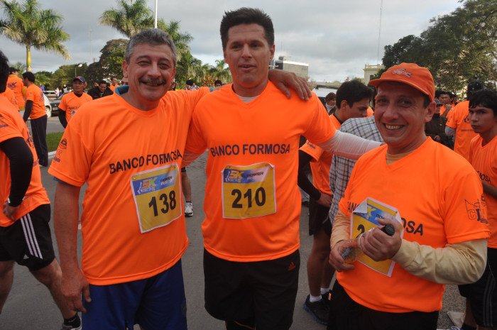 Clasificación y tiempos de todos los participantes de la Maratón 5K. Galería de 300 fotos