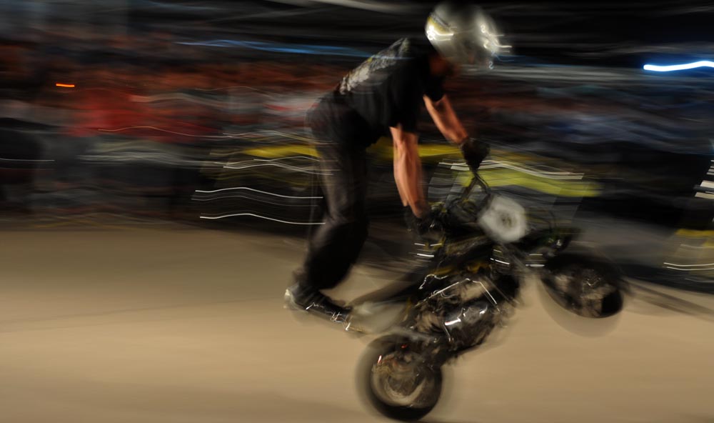 Los motoqueros exhibieron sus máquinas en el Híper (galería de fotos)