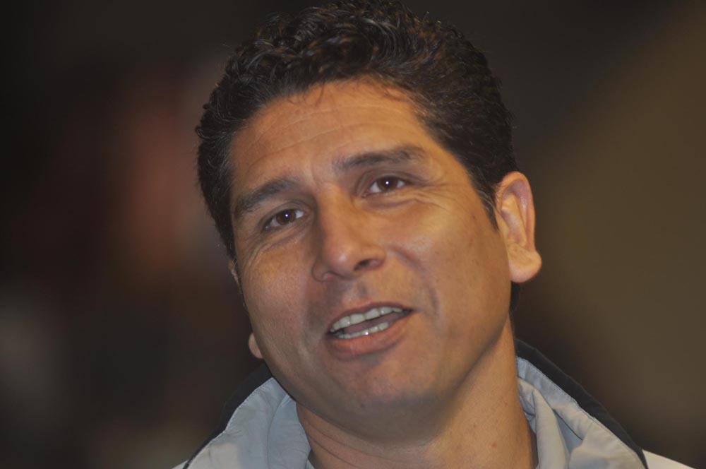 La bulliciosa alegría de la AFUS y «las caras largas» del resto de los congresales, en fotos