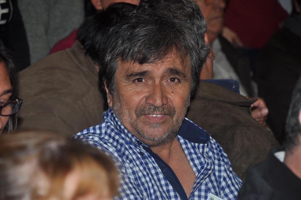 La bulliciosa alegría de la AFUS y «las caras largas» del resto de los congresales, en fotos