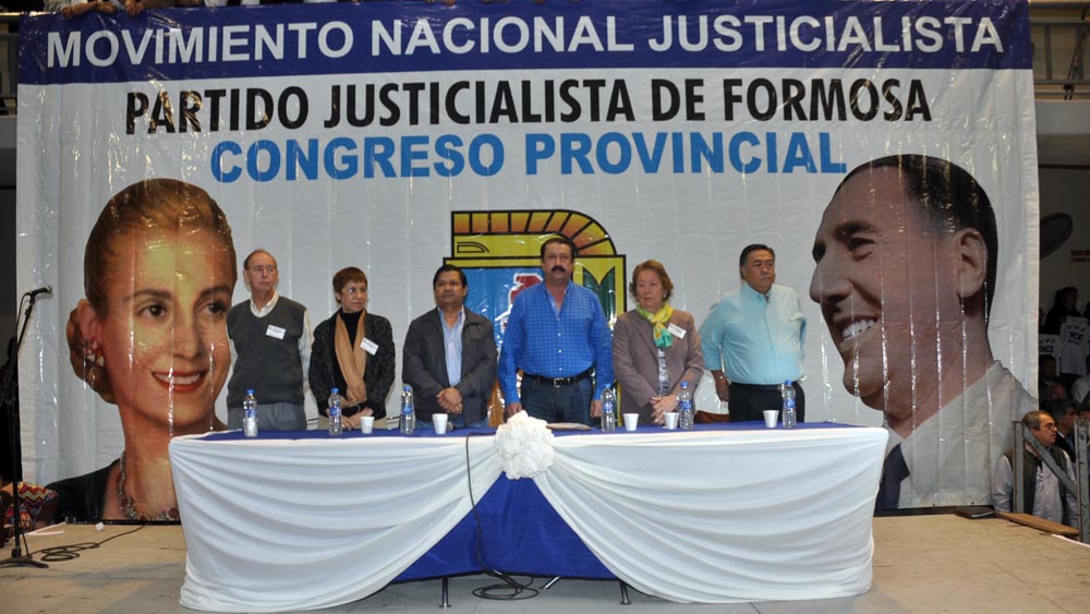 La bulliciosa alegría de la AFUS y «las caras largas» del resto de los congresales, en fotos