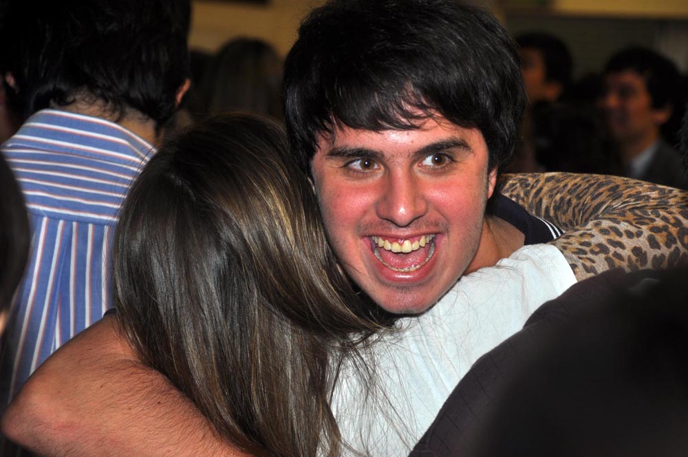 La bulliciosa alegría de la AFUS y «las caras largas» del resto de los congresales, en fotos