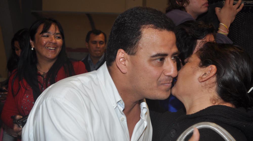 La bulliciosa alegría de la AFUS y «las caras largas» del resto de los congresales, en fotos