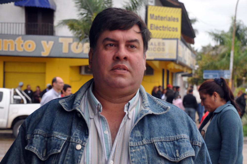 La bulliciosa alegría de la AFUS y «las caras largas» del resto de los congresales, en fotos