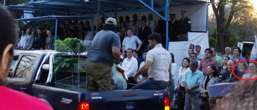 Heinzenreder se ubicó a la derecha del cómodo lugar de las autoridades.