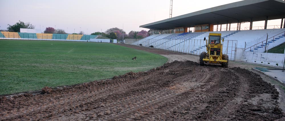 Comenzaron las remodelaciones en el Estadio de la Liga de Fútbol (galería de fotos)