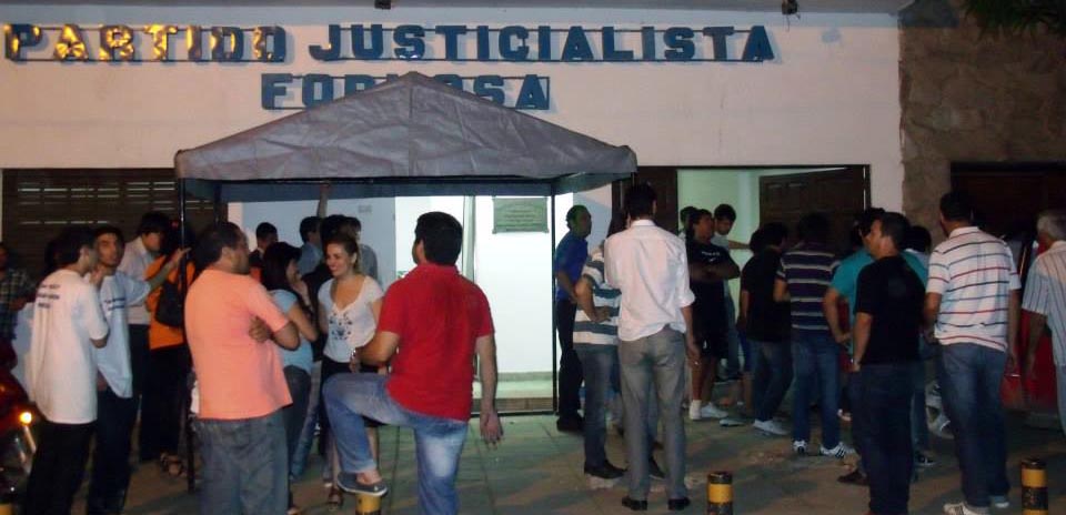 Anoche comenzaron a repartir boletas a los sublemas del PJ.