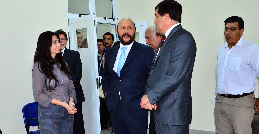 Insfrán, con el ministro Décima.