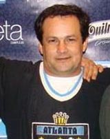 Motociclista pierde la vida al embestir poste de luz en la avenida Gutnisky