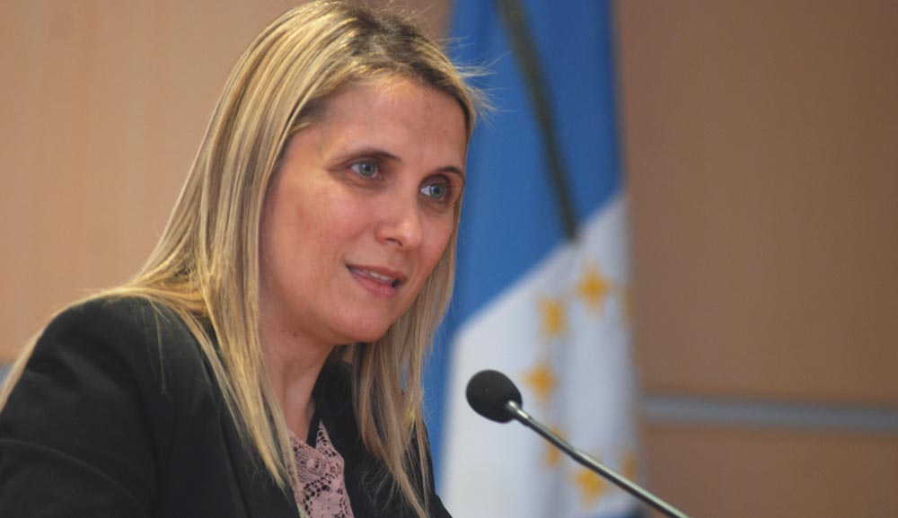 María Bourdín vivió su juventud en Formosa. Trabajó en radio, luego emigró.