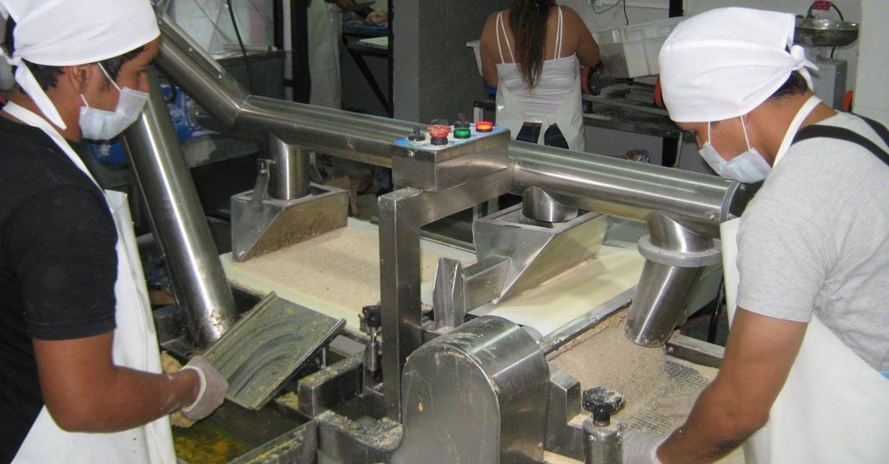 Plena producción industrial de las "milangas"